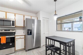 745 Landover Cir in Naples, FL - Building Photo - Building Photo