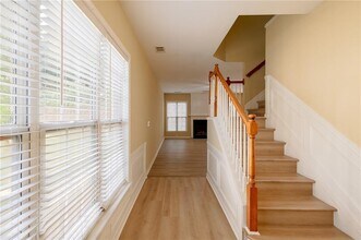 2442 Fairlie Dr in Duluth, GA - Building Photo - Building Photo