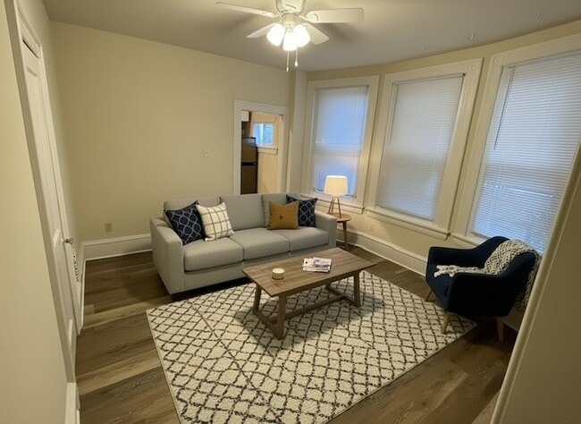 property at 1625 Dyre St