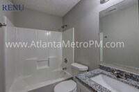 1030 Maple Leaf Ridge photo'