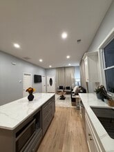 39 Akron St in Cartersville, GA - Building Photo - Building Photo