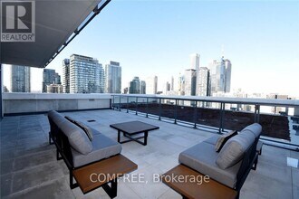 81 Wellesley St E in Toronto, ON - Building Photo - Building Photo