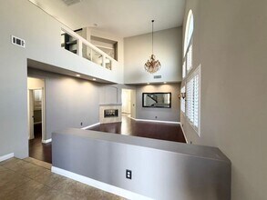 2729 Sweet Willow Ln in Las Vegas, NV - Building Photo - Building Photo