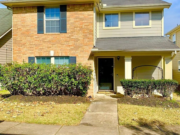 11944 Chanteloup Dr in Houston, TX - Building Photo