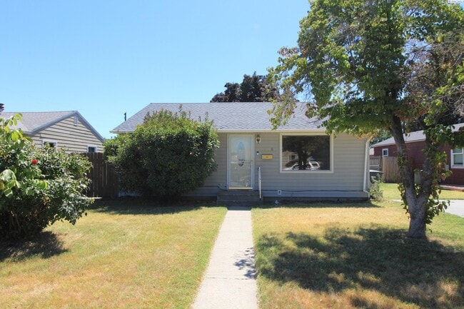 property at 1205 W 2nd Ave