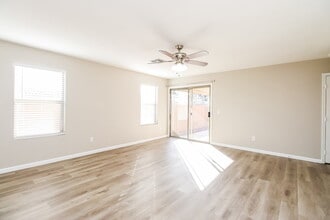 1538 S Danielson Wy in Chandler, AZ - Foto de edificio - Building Photo