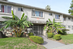 Coco Capri Apartments in Los Angeles, CA - Foto de edificio - Building Photo