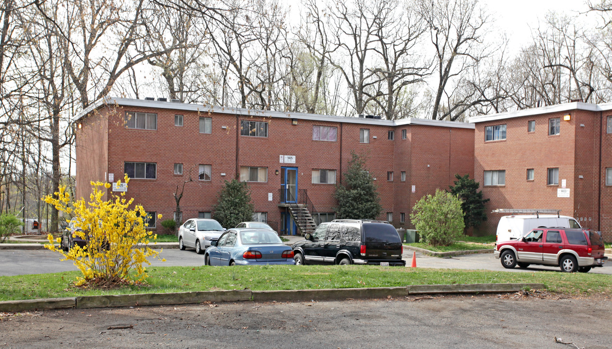 Wentworth Woods in Parkville, MD - Building Photo