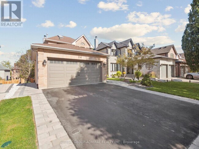 24 Dawlish Ave in Aurora, ON - Building Photo - Building Photo