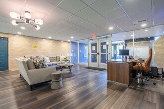 Edgewater Apartments in Indianapolis, IN - Foto de edificio - Interior Photo