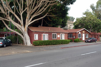 Log Cabin Apartments in Encinitas, CA - Building Photo - Building Photo