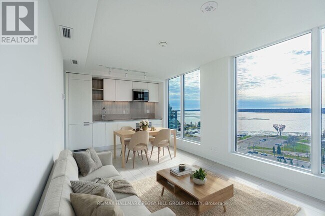 39 Mary St in Barrie, ON - Building Photo - Building Photo