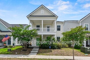 165 Rowans Creek Dr in Daniel Island, SC - Building Photo