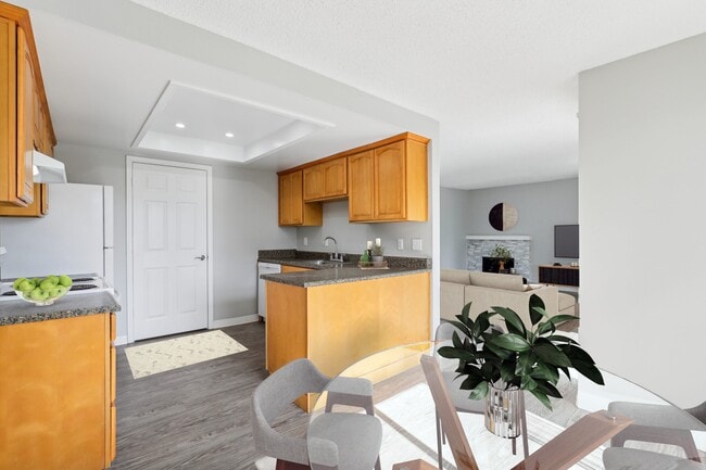 Cascade Park Apartments in Vancouver, WA - Building Photo - Building Photo
