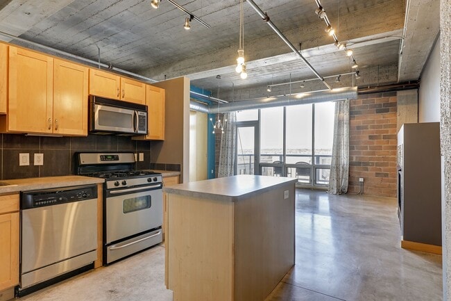 property at 901 N 3rd St