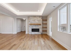 1 Hill Farm Rd, Unit 206 in North Oaks, MN - Building Photo - Building Photo
