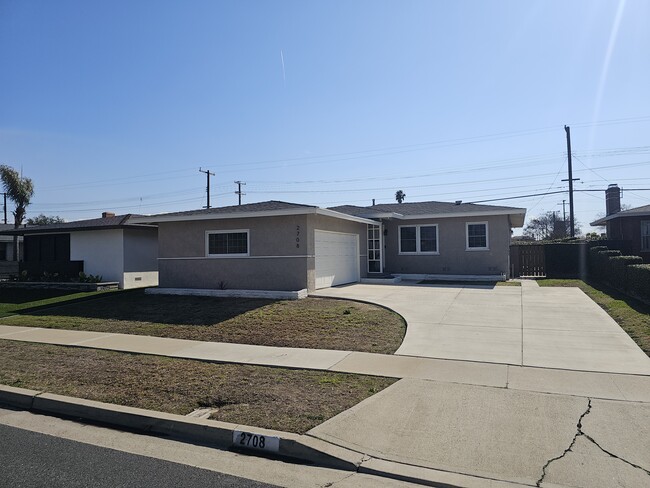 2708 W 134th Pl in Gardena, CA - Building Photo - Building Photo