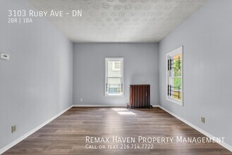 3103 Ruby Ave, Unit DN in Cleveland, OH - Foto de edificio - Building Photo