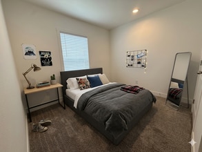 3601 E Wyoming Ave in Las Vegas, NV - Foto de edificio - Building Photo