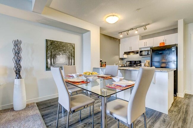 Emerald Hills Apartments