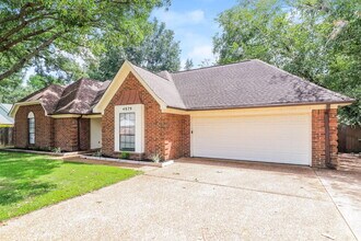 4879 Baywood Dr in Millington, TN - Building Photo - Building Photo