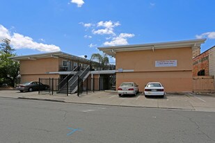 Darina Apartments in Sacramento, CA - Building Photo