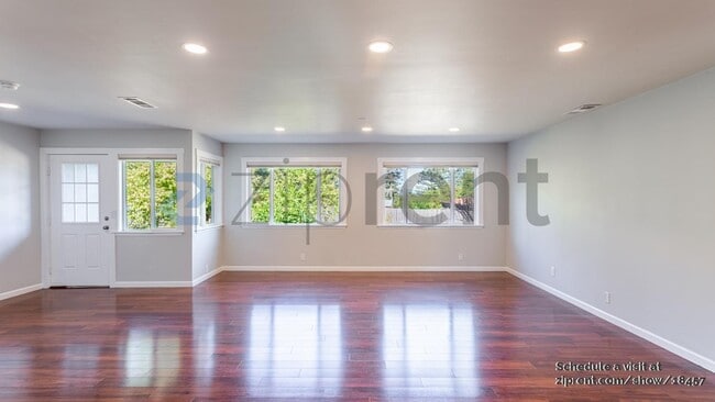 6264 Fredricks Rd in Sebastopol, CA - Building Photo - Building Photo