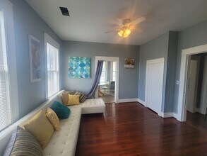 2225 35th St, Unit UP in Galveston, TX - Building Photo - Building Photo