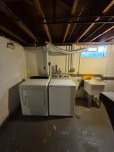 226 E Chestnut St in East Rochester, NY - Building Photo - Building Photo