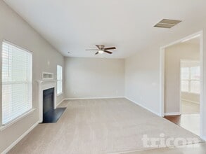 978 Lakemont Dr in Clayton, NC - Building Photo - Building Photo