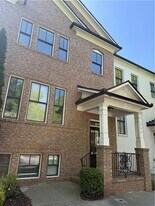 332 Suwanee Ave NW in Suwanee, GA - Building Photo