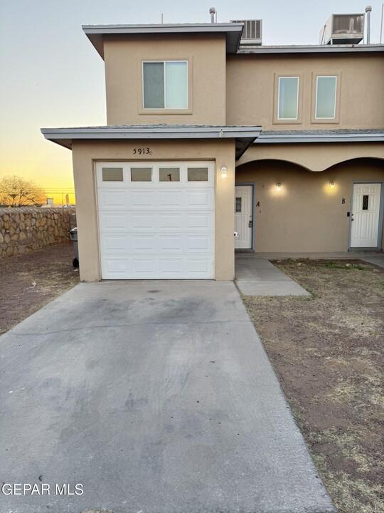 5913 Cielo De Oro Pl in El Paso, TX - Building Photo