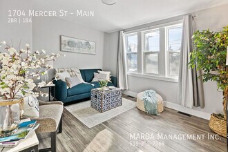 1704 Mercer St in Windsor, ON - Building Photo - Building Photo