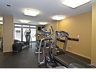 125 S Jefferson St, Unit 2805 in Chicago, IL - Building Photo - Building Photo