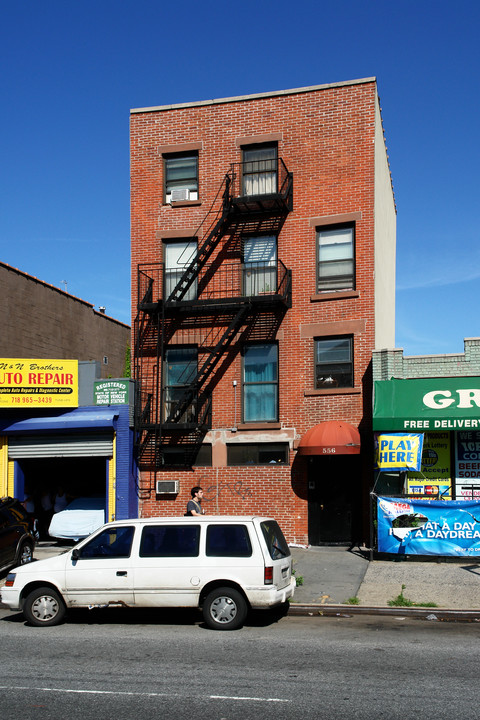 556 4th Avenue in Brooklyn, NY - Foto de edificio