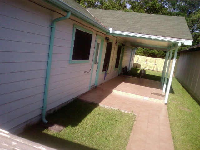 property at 13835 Northlake Dr