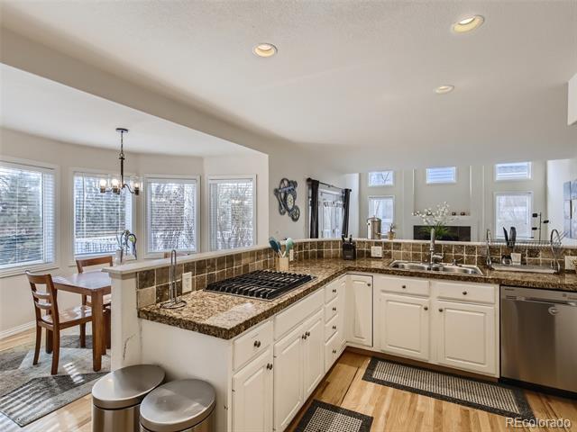 property at 4304 S Hampton Cir