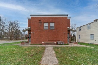 3334 Maize Rd in Columbus, OH - Building Photo - Building Photo