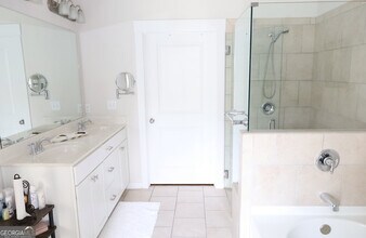 2845 Long Shadow Ct in Snellville, GA - Building Photo - Building Photo