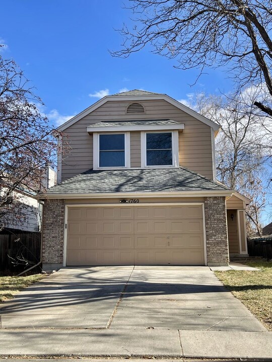 1760 Juniper St in Longmont, CO - Building Photo