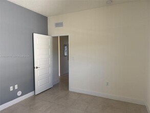 7819 NW 104th Ave in Doral, FL - Building Photo - Building Photo