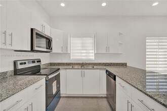 6331 NW 1st Pl in Miami, FL - Building Photo - Building Photo