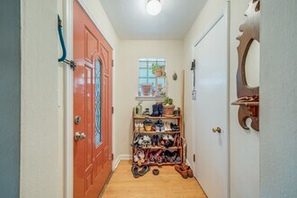 902 W Union St in Champaign, IL - Building Photo - Building Photo