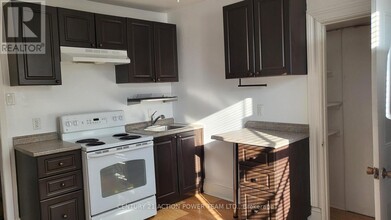 703-703 Cooper St in Ottawa, ON - Building Photo - Building Photo