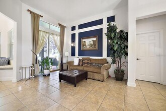 2847 Majestic Isle Dr in Clermont, FL - Foto de edificio - Building Photo
