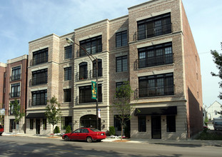 2236-2240 W Belmont Ave in Chicago, IL - Building Photo - Building Photo