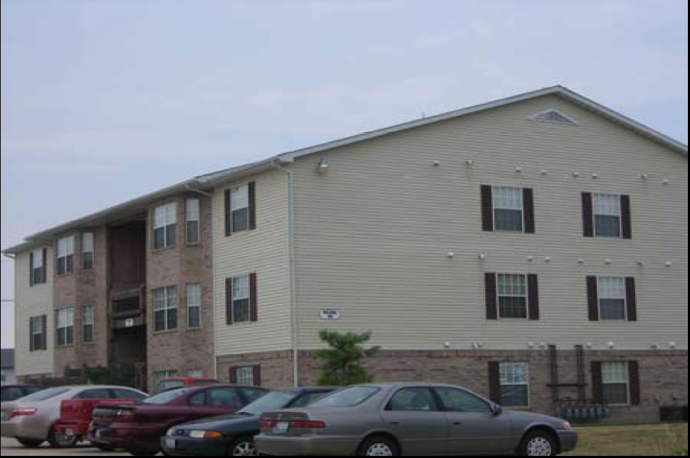 Chouteau Bay Apartments in Granite City, IL - Foto de edificio