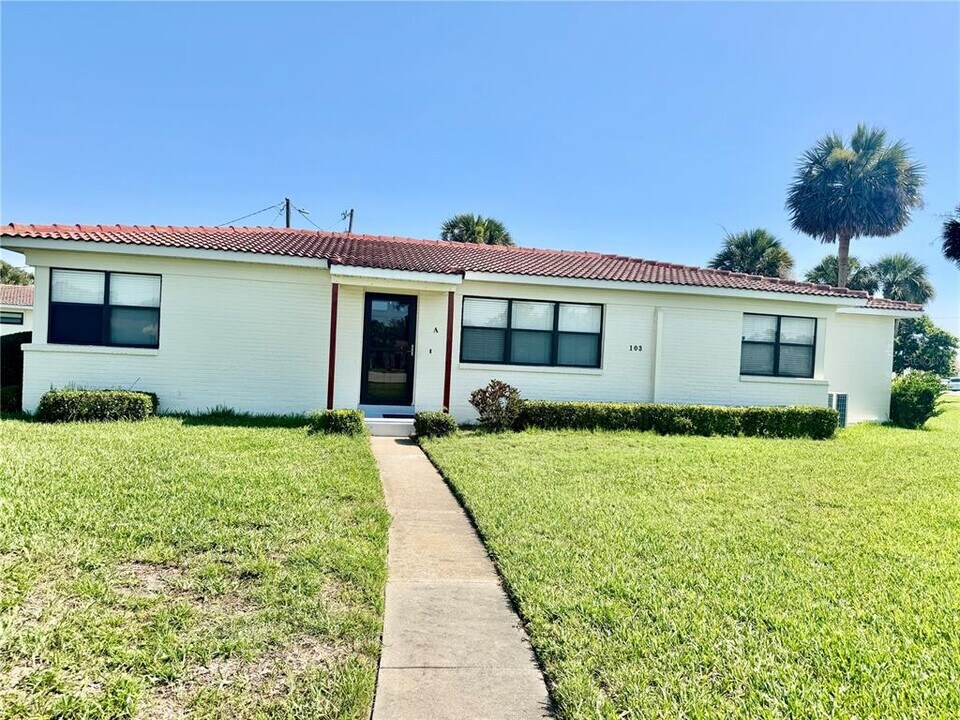 103 Cardinal Dr in Ormond Beach, FL - Building Photo