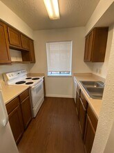 8704 Schick Rd in Austin, TX - Building Photo - Building Photo