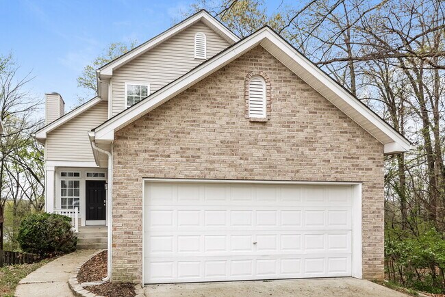 property at 3561 Glenfalls Dr